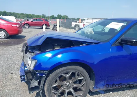 2018 Chrysler 300 Touring z USA, uszkodzony, nr VIN 2C3CCAAG8JH274957